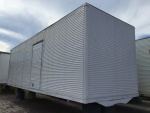 Furgo reformado. Pintura nova em branco.